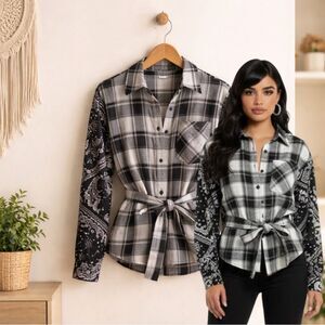 🛍️ SHEIN Black White Plaid Scarf button up Flannel top blouse size small Medium